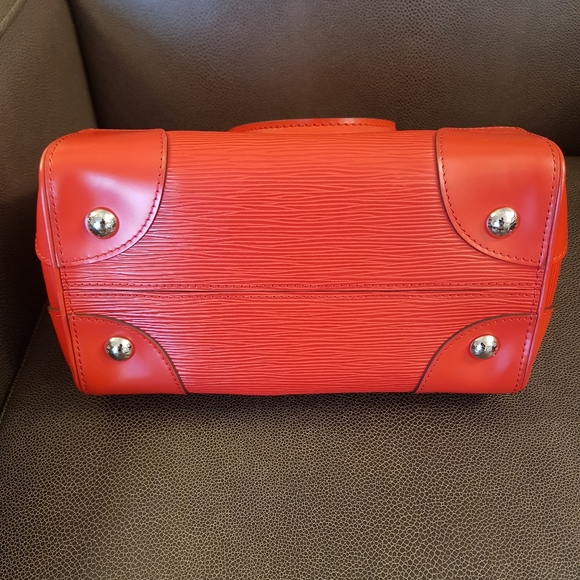 Louis Vuitton Phenix Epi Coquelicot - Picture 13 of 15